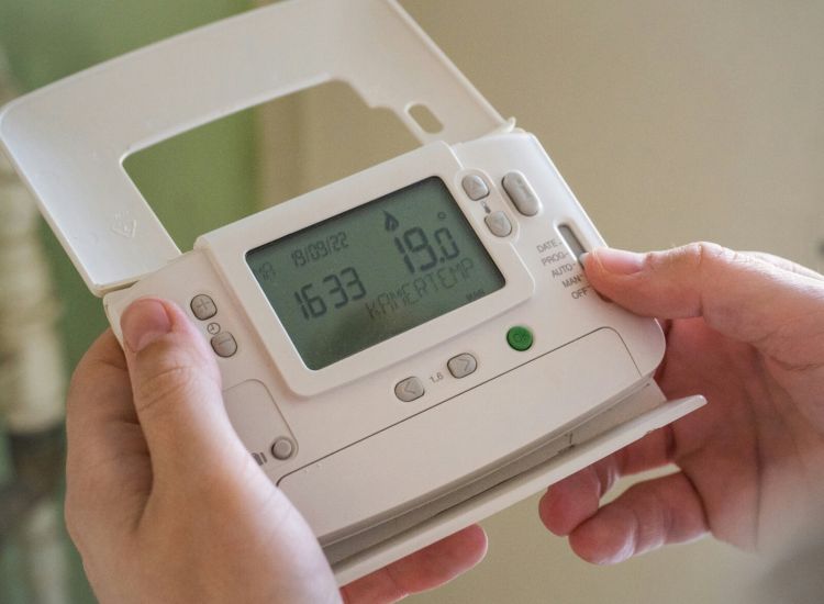 Systèmes intelligents - Optez pour des thermostats connectés